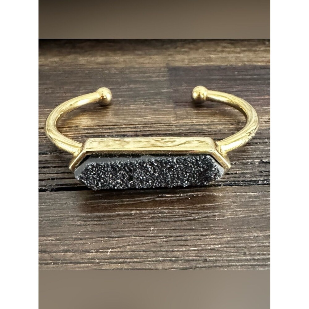 Kinsley Armelle Raven Quartz Bangle Bracelet Black